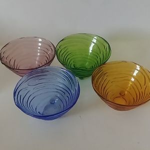 Multicolor of bowls
